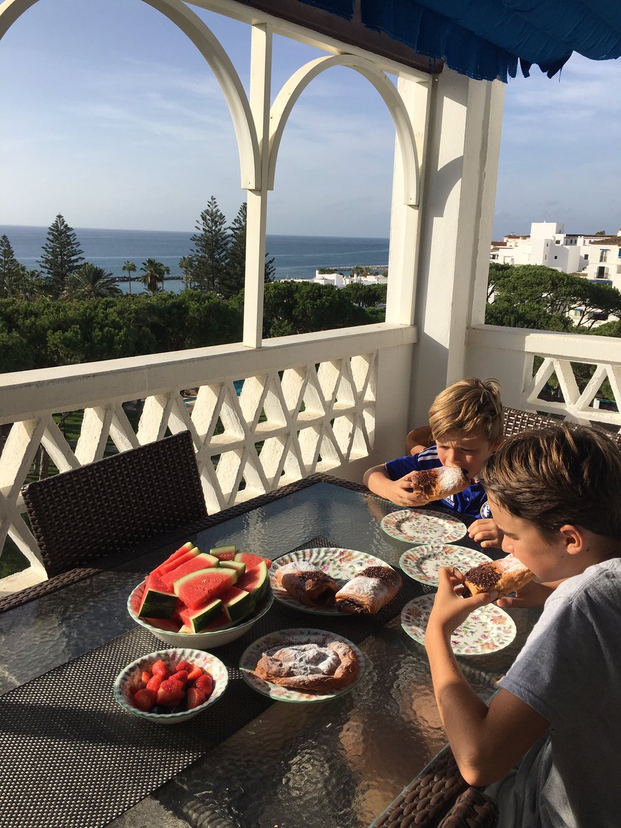 Tallia_Storm's tweet photo. Croissants &amp; Watermelon 😍🇪🇸🌴 #TheDream @tessahartmann @JohnnieHartman_ @BongoZach https://t.co/FjVfcDhFpy