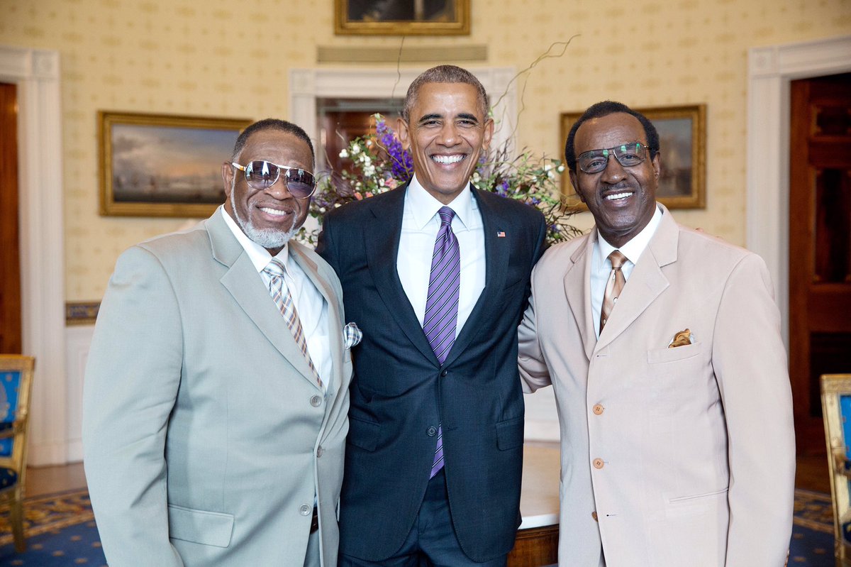 CurtomSoul's tweet photo. Humbled that @POTUS met with us at the @WhiteHouse. He's soon out of a job, think he'd be a good fit for us? #TheImpressions https://t.co/1We7sqfZof