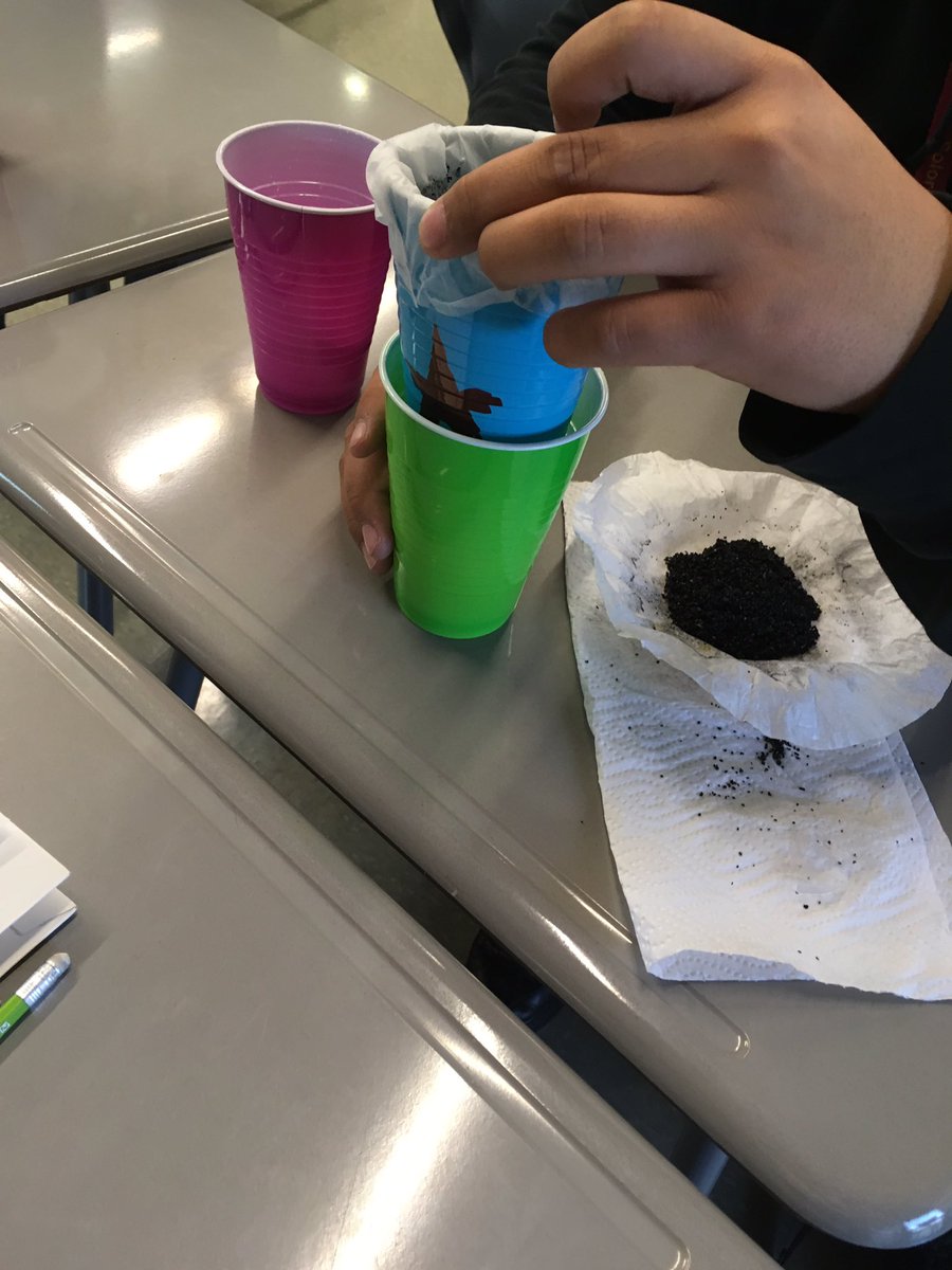 SolorioEngineer's tweet photo. Testing water quality. Making filters to test chlorine water #solorioengineering https://t.co/mB57cOUDcA