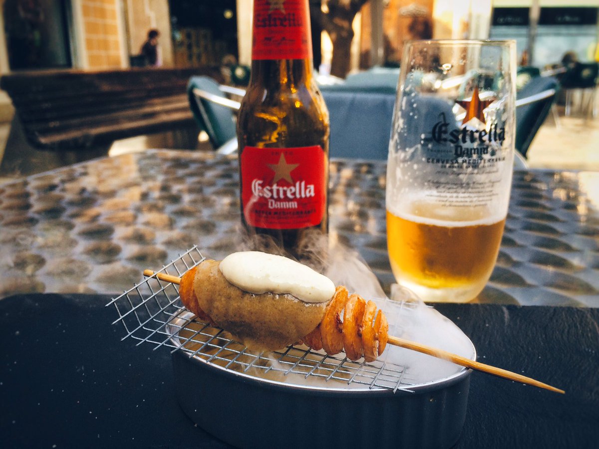 sergihs10's tweet photo. Gaudint de la tapa de l'artista @marcsansb a #LaSelvaCafe #Matarovadetapes #Mataro #tapalaselva2016 @estrelladammcat @Gastronosfera https://t.co/G4gPyNMcNc