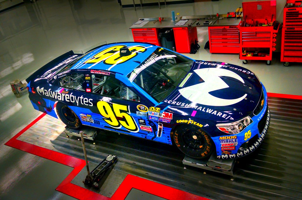 JoeChisholmJr's tweet photo. I have a sneaky feeling that the @Malwarebytes robot is going to dig it's claws into @MartinsvilleSwy #BigGrip #ForwardDrive Go get it McD! https://t.co/HeJwMULvuZ