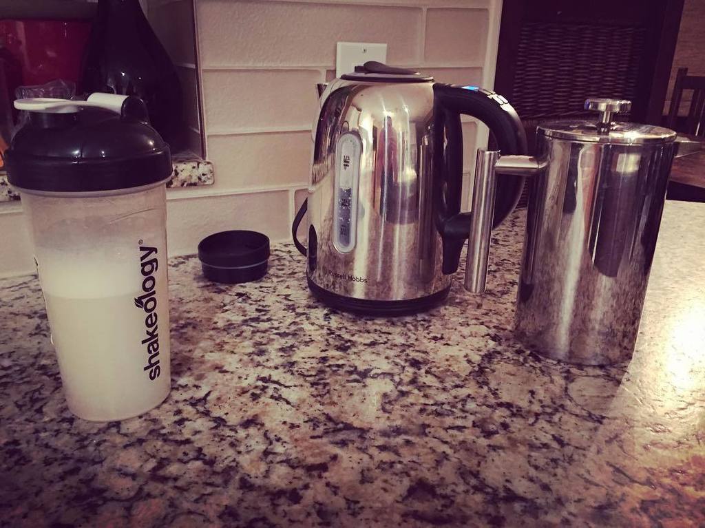 YYCstorms's tweet photo. The necessities for a solid 5:15am workout. #fitnessgoals #fitdads #yycfitness #poweredbym… https://t.co/0te6w7LJnO https://t.co/9rLrgPtWgt