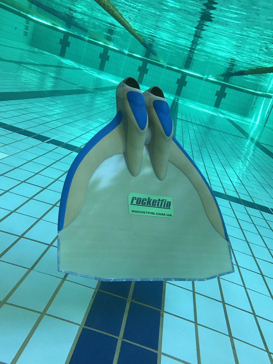 yoshi_fin's tweet image. i got a new power!
Thank U Viktor!!:)
 
スプリント力高めに設定してます．
ブーツ幅がとても小さい…
 
#フィンスイミング #finswimming #rocketfin #モノフィン #相棒
finswimming.peatix.com