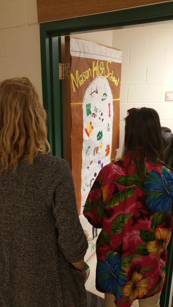 mcmteachesu2026's tweet photo. MORE "Making the Impossible Possible" at MHS with Ms.Roth's and Ms. Nally's AP Comp students!  #masonlearns #whatmattersmost #Z2Pride https://t.co/h8hxNgnH3t
