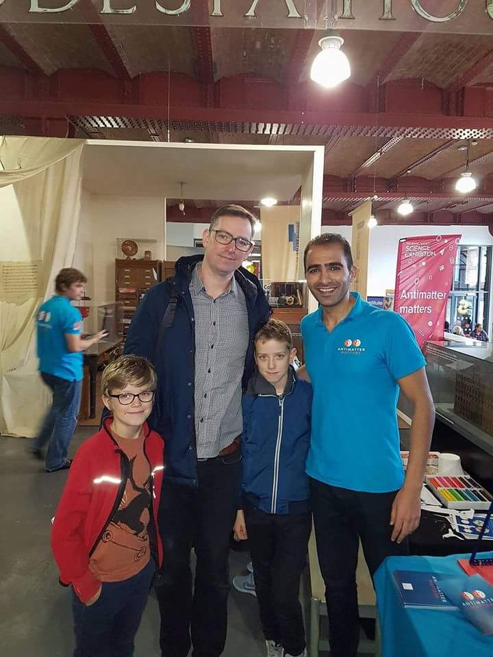 antimatter2016's tweet photo. More happy people! https://t.co/ULadAPPAh7