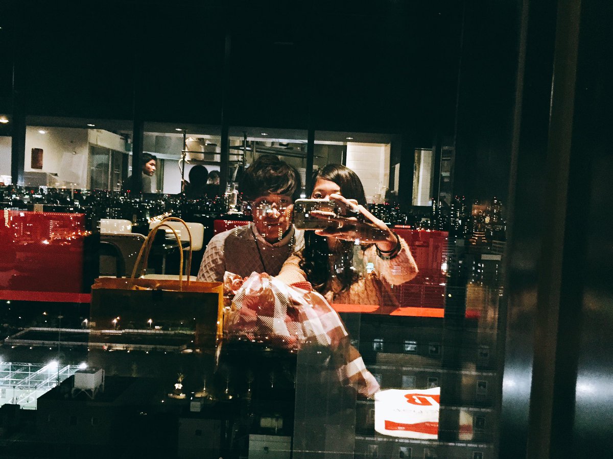 27Mobob10's tweet photo. 昨日ははやとが誕生日お祝いしてくれた☺️❤️
ご飯考えててくれて、不器用なサプライズも考えててくれてめっちゃ嬉しかった😳
まるなとたかちゃんありがとう🙈

これからもずっとお祝いしてもらお✌️️
最高に幸せな1日ありがとう！！ https://t.co/c4pLZE0BU8