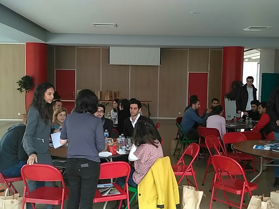 Amenag_Const_CS's tweet photo. Table ronde avec Razel-Bec à @Centralesupelec ! https://t.co/mA5tSeZihH