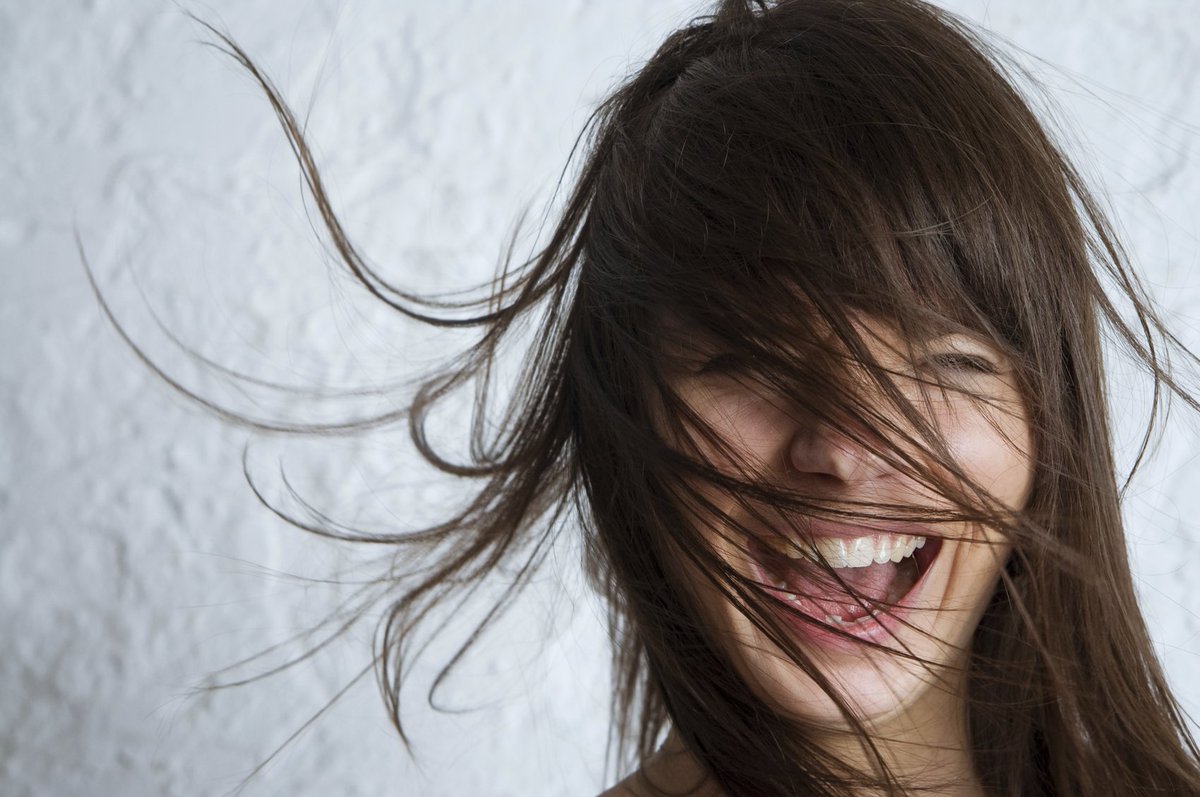 MM_Brush's tweet photo. It's Friday! #FridayFeeling #untangleyourday #friyay #FriYAYvibes #hair #detangle #beauty #smile #nearlytheweekend #hairbrush https://t.co/GOFYrYDLbZ