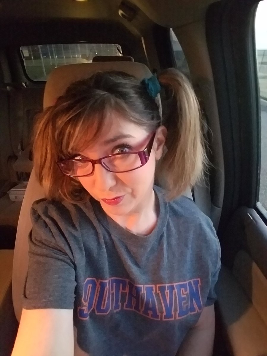 pinkston_dani's tweet photo. #teamdcs #redribbonweek #chrgd crazy hair day at Southaven Middle School @TweetDCS_SMS @DesotoCountyEdu https://t.co/aC0WlX5Sdi