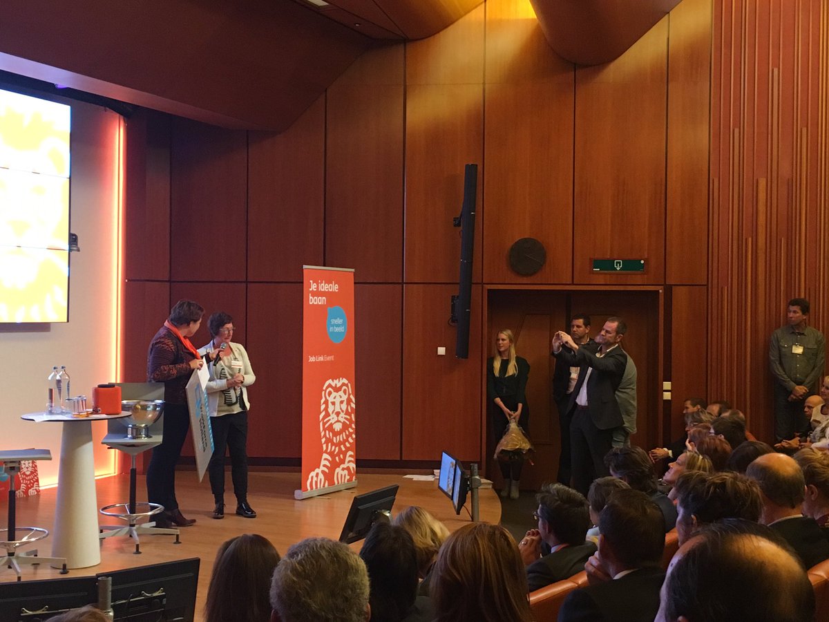 pamdewit's tweet image. De winnares van de @WFHolland strippenkaart: GEFELICITEERD! #ING #netwerken #JLE16