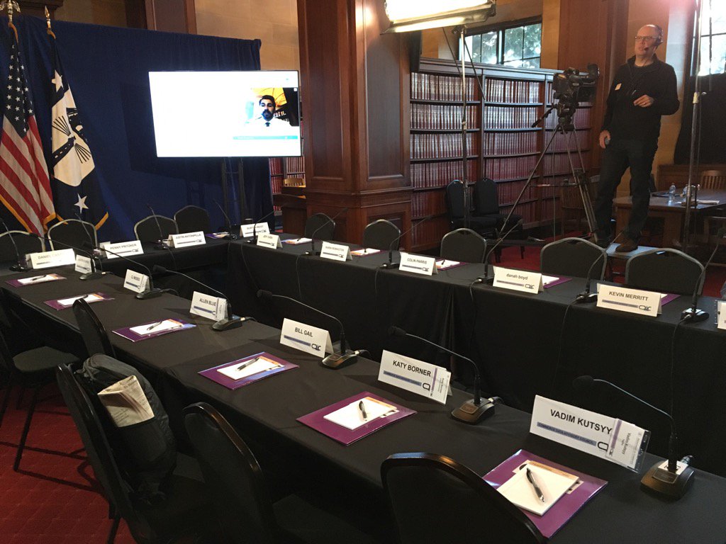 wbgail's tweet photo. Commerce Data Advisory Council (CDAC) mtg starts in 30 with Commerce Secy Pritzker.  #cdacmtg @ametsoc https://t.co/0GmoxI8pA1