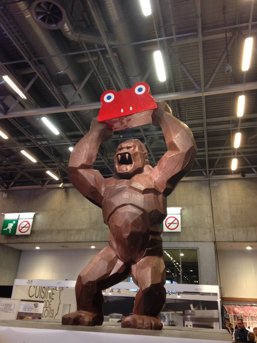 b_benamane's tweet photo. Ballade gourmande au salon du chocolat https://t.co/Hl5UXJpaIZ