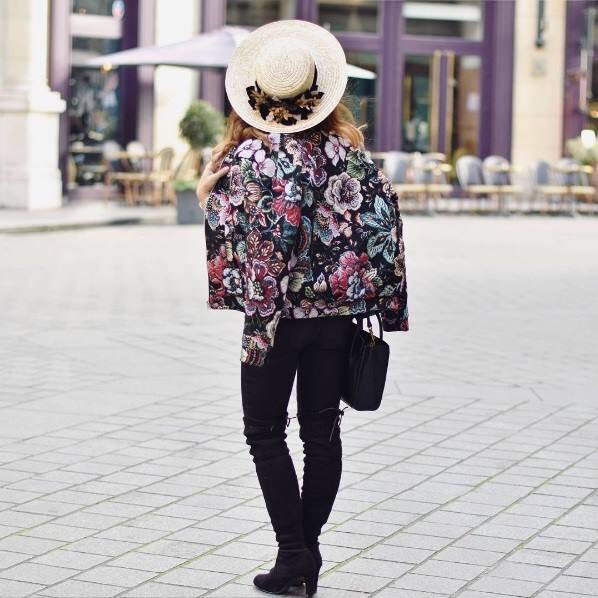 dc_madrid's tweet photo. Thanks @hellovalentine sharing your #DCLook with our bomber and straw hat, we love it!β€οΈβ€οΈ #DCLovers #NewIn https://t.co/Oy95N7rOnX