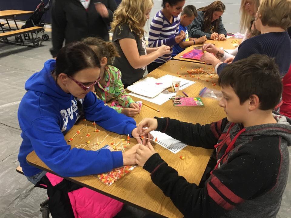 PrincipalHutton's tweet photo. Family Night - so fun to meet our families. #centralstronger https://t.co/tfcWwfZY9g
