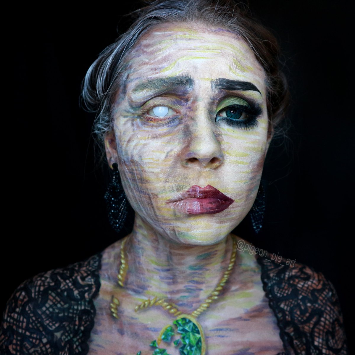 pigeonpieO_o's tweet image. So um, apparently I don't post photos here. So um photo spam of my looks this Halloween season.