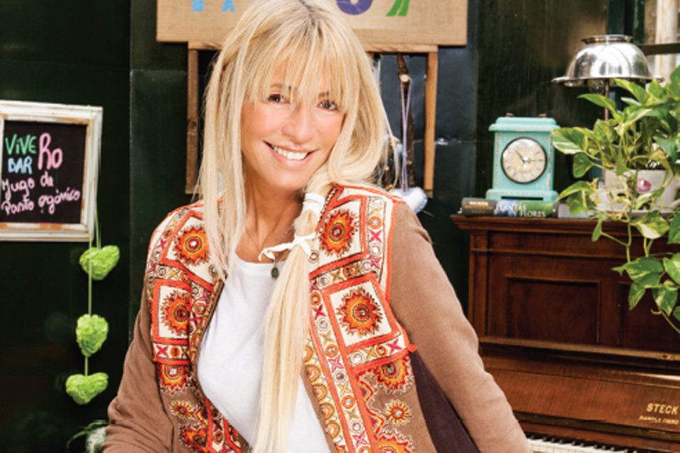 Estoy totalmente orgullosa de haberme formado en una escuela como la de ella,que me enseñe a ser y vivir 💕la UNO en todo👑 <a href="/soycrismorena/">CRIS MORENA</a>