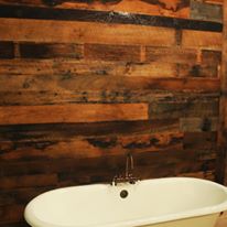 Gilcrafthomes's tweet photo. Clawfoot tub with a simple and serene backdrop. #cleanlines #stunning #simplicity #rustic #clawfoottub #gilcraft #custom #designwell #relax https://t.co/Do07txK06k