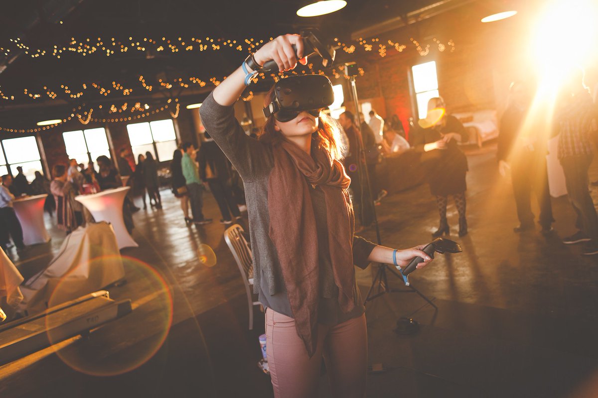 TEDxNormal's tweet photo. What makes a perfect #TEDx after party? #VirtualReality - thanks @ImmersionArcade #TEDxNormal2016 https://t.co/Bwxy9tjxGA
