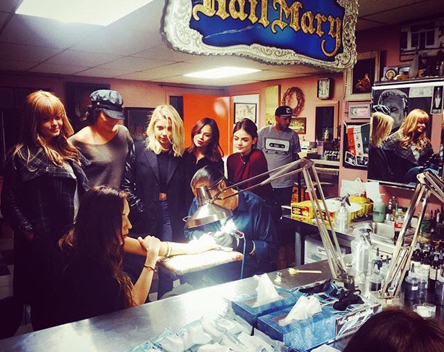 syliena's tweet image. @SleepintheGardn beautiful unique inspiring happy bday #spencerhastingsforever #Sisterhood #pllfam shhh 🅰🆘👠👄💅🏼