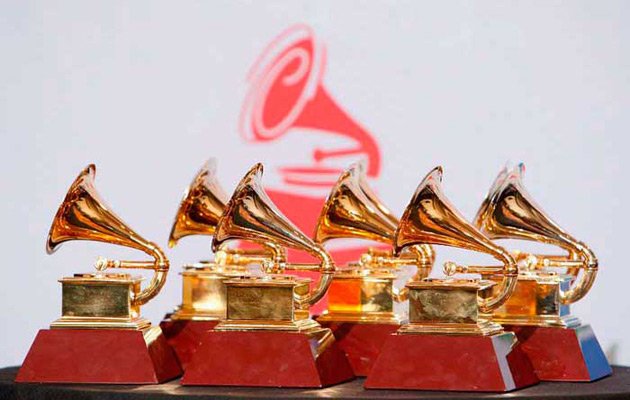 Especial <a href="/MeLoDicesRNE/">Me lo dices</a> de la 17ª Entrega anual de los Grammy latinos ¡Escúchalo en #iVoox! ow.ly/SKn3305Dl2e
