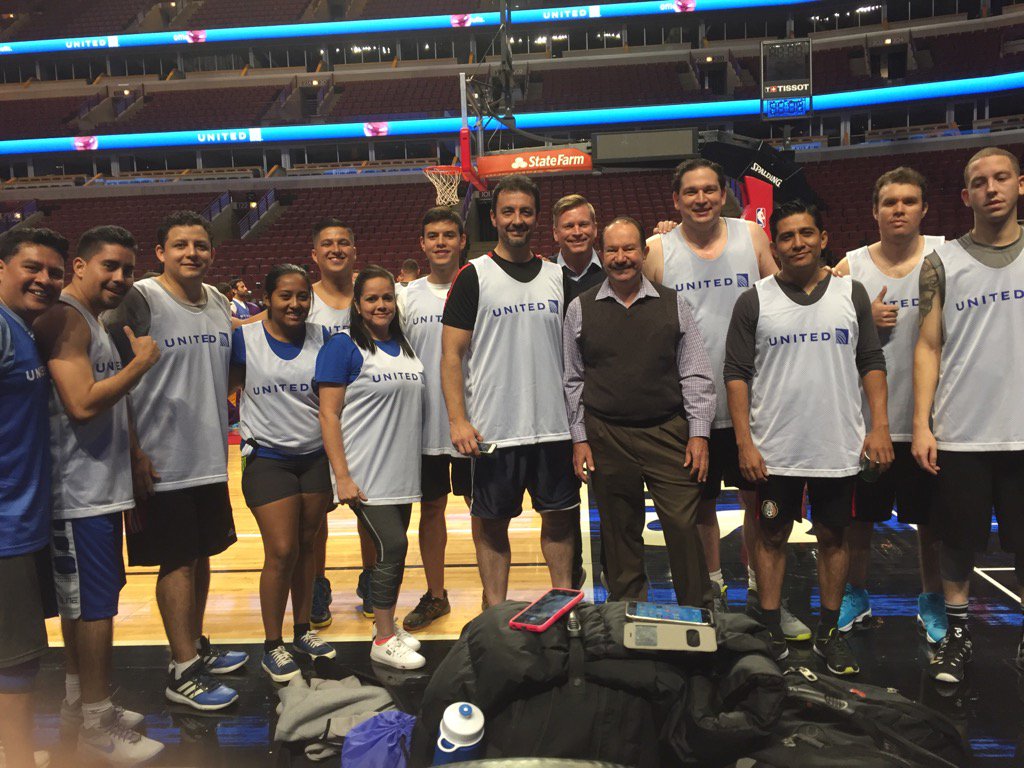 kyle_betterton's tweet photo. Americas, the first win ever for an International team in United Tournament. Great job!
@weareunited #beingunited https://t.co/NV6TaVJ52n