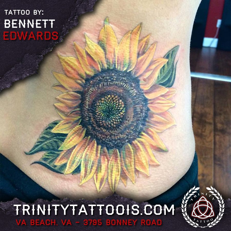 trinitytattoovb's tweet photo. Realistic sunflower by Bennett Edwards #trinitytattoovb #realistictattoo https://t.co/9tkta8zfpD