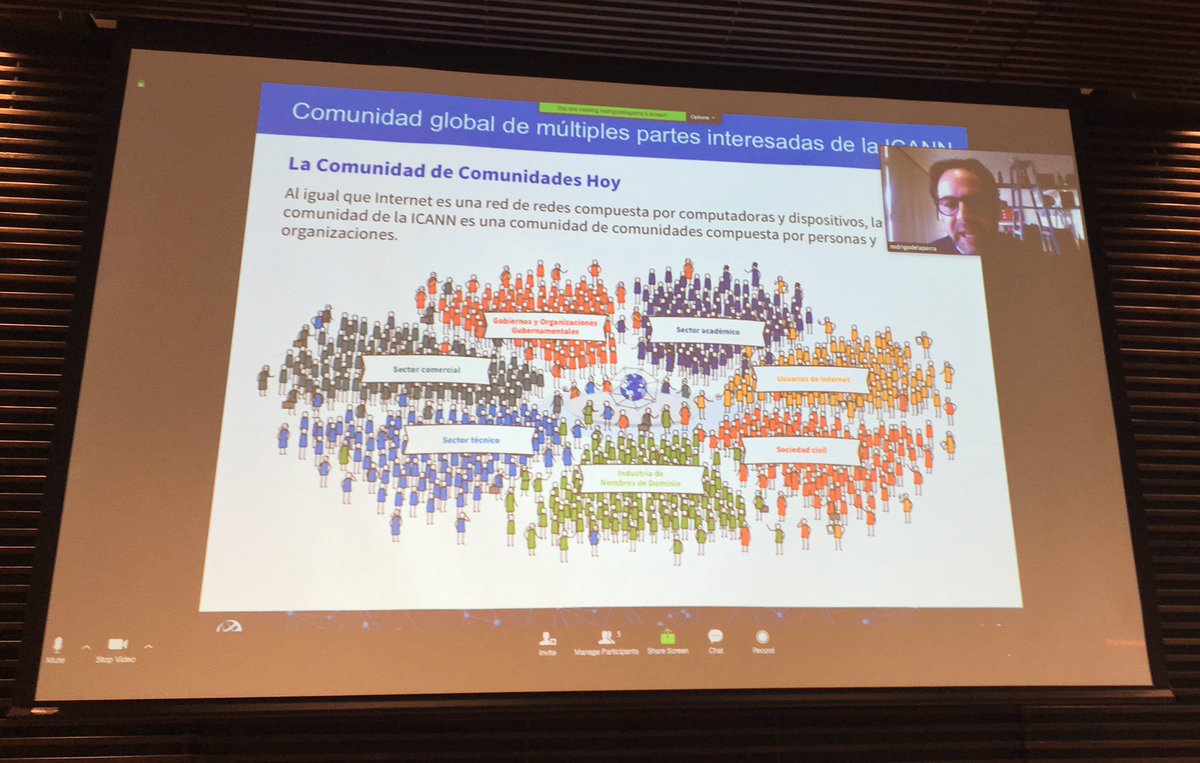 hetsorg's tweet photo. @RodrigoDeLaParr presentando la complejidad de las comunidades que componen @ICANN_es en #InternetDayPR16 en @cispuertorico @hetsorg https://t.co/rBtfveKi85