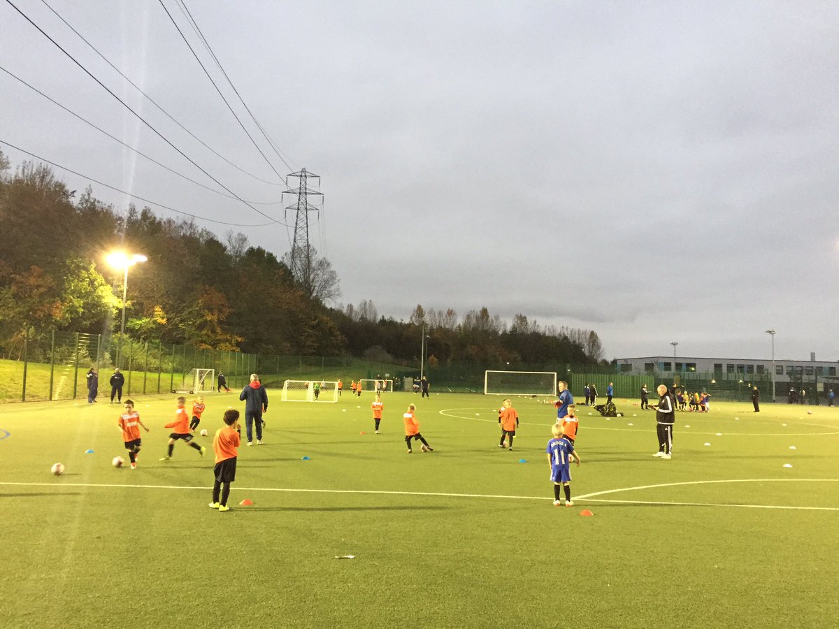 marktheroberts's tweet image. Great night on @FAWCoachEd C Certificate, Mentoring evening, Candidates working with @NewportCounty U7-11s 

Well done to everyone involved!