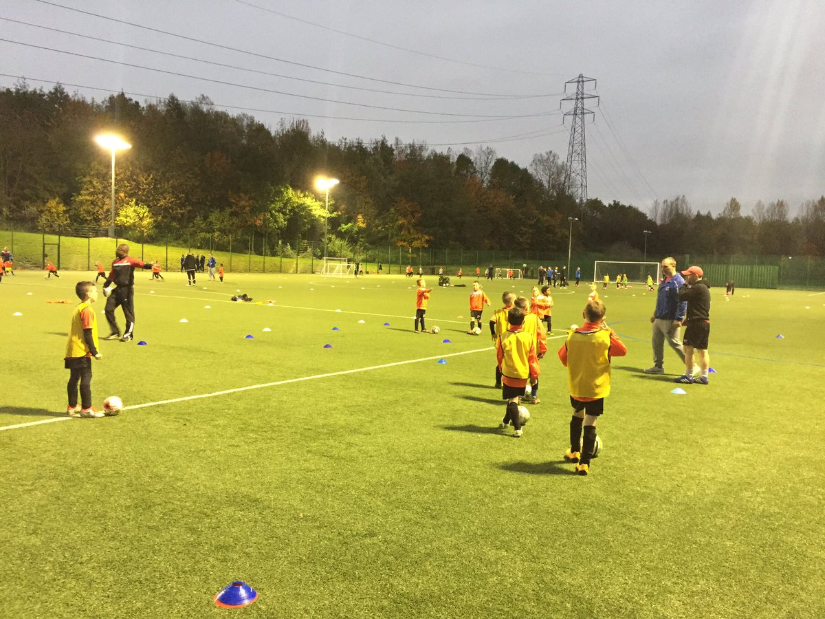 marktheroberts's tweet image. Great night on @FAWCoachEd C Certificate, Mentoring evening, Candidates working with @NewportCounty U7-11s 

Well done to everyone involved!
