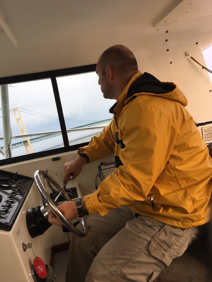 mackinacdiver's tweet photo. @GrandHotelMI @IslandHouseHR  @MichiganScenes @MackinacResorts Ferry service Mackinac island on/0ff from Mac city and st ignace #9062980369 https://t.co/uYos2z7ezV
