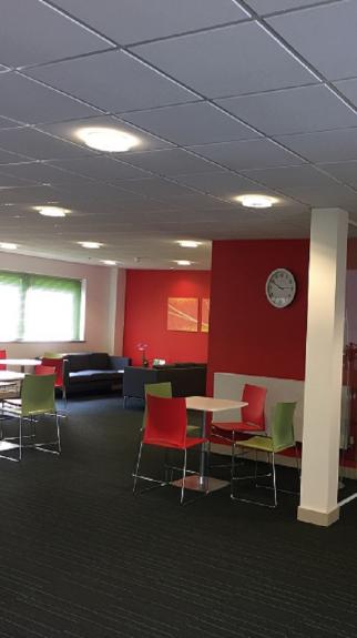 Basepoint_Winch's tweet photo. Did you know that we offer free
Wi-Fi in our break out area? #relax #informalchat #winchester https://t.co/GIUdGbFNMF