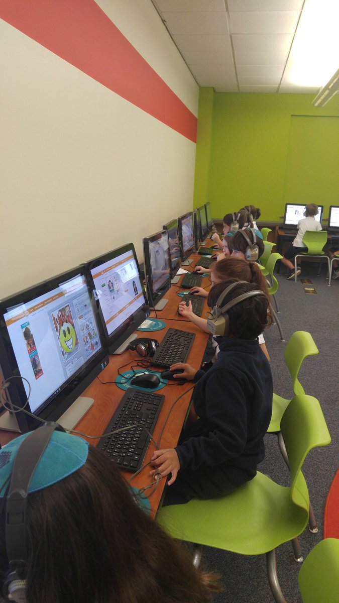 OZunbound's tweet photo. #davis2 creating @officialvoki that represents the qualities that want a president to have. #davisvotes https://t.co/lOJ8CkpE9g