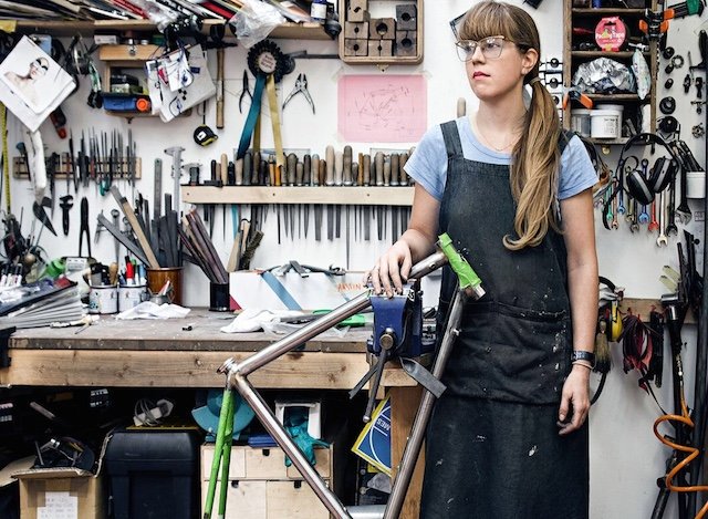 essentialcycle's tweet image. We speak to lady bikesmith Caren Hartley of @HartleyCycles about ensuring the perfect #bike fit #cycling #bicycle

essentialsurrey.co.uk/sport/cycling/…