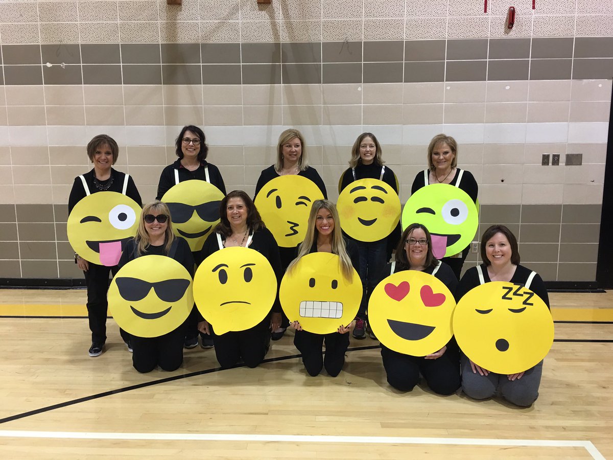 kosanovic_j's tweet photo. Thank you Forest Grove faculty and staff for making it a memorable day for our students. #MontourProud https://t.co/pwxStBLpNx