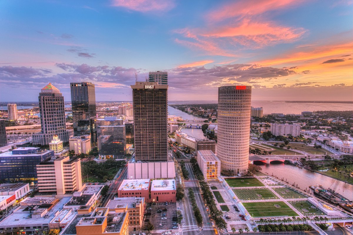SCSMoving's tweet photo. Good morning Tampa! We can move you https://t.co/rriQ0zxdMh #WorkAtStrong #scsmoving #TampaFL #moving #professional #move #newhome #college https://t.co/9EYSdPTPx5
