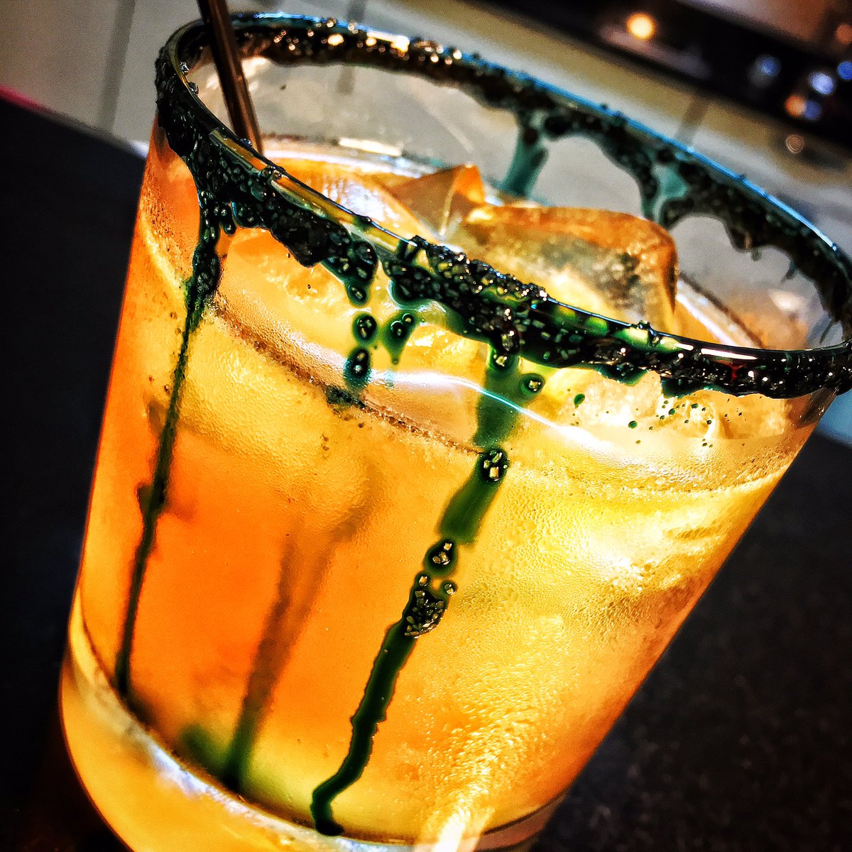 LiqorsMobileBar's tweet photo. This #darkandspooky is basically a #darkandstormy using black decorating sugar which I made from liquid food color &amp; sugar for drip effect https://t.co/zh2ZkPY50c