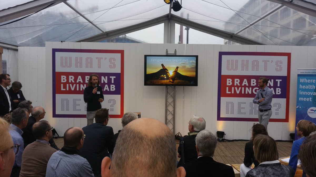 JMSJosee's tweet photo. Net afgestudeerd van TU/e nu @Livinglab  @victordonker en Jori Verbeek @usono  hoog inzetten! https://t.co/4PTd800LGT