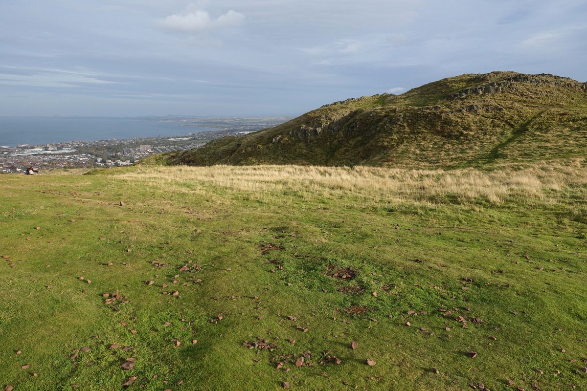rasmus's tweet image. In Edinburgh for #scotphp16
Did a run/hike up to Arthur&apos;s Seat just behind the conference venue
If you are at the conference, do that hike!
