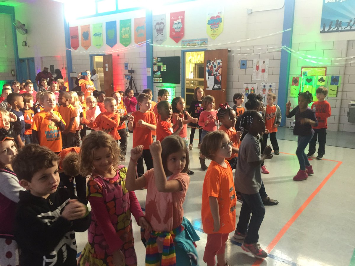 MWitles's tweet image. PBIS incentive for the 1st Quarter - the Monster Mash!!! #PBIS #reachforsuccess #monstermash #AACPSAwesome