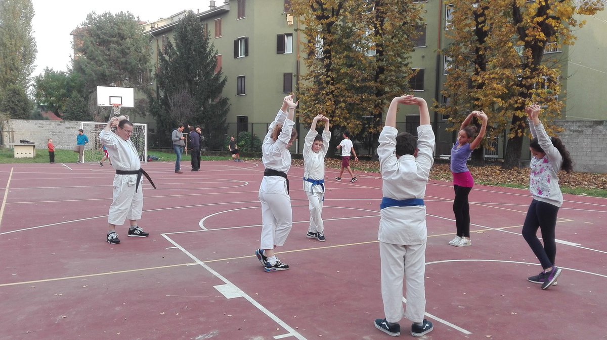 FabriQMi's tweet photo. #sport #musica #idee per #quartoggiaro #castagne #associazioni #innovazionesociale..tutto questo ora al #QuartoLab, unisciti anche tu! https://t.co/4PP1OOMwuh