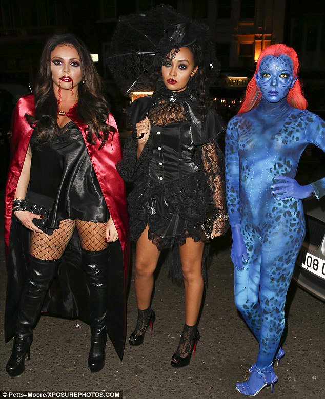 femmeminari's tweet photo. Hoping we'll get the chance to see another glo up of their Halloween costumes for this year 😍👻 https://t.co/ykCU0VVUFs