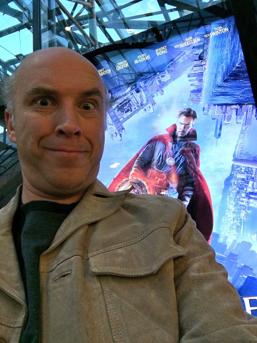 CaptainFutur3's tweet image. Well #DoctorStrange was totally awesome. Let&apos;s do some #RealityHacking 💫