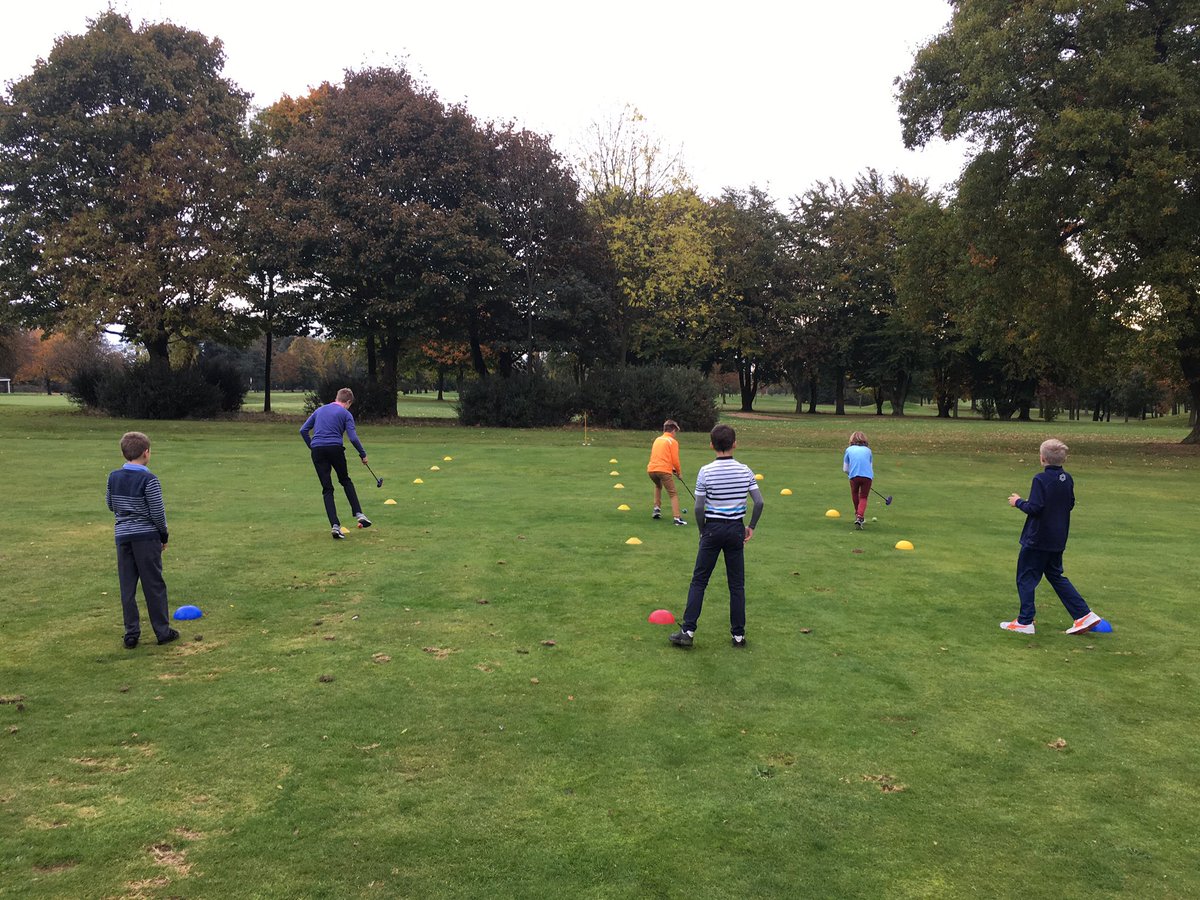 Full morning coaching out junior golfers @hullgcpros #halftermcamps #growthegame #golf #hull