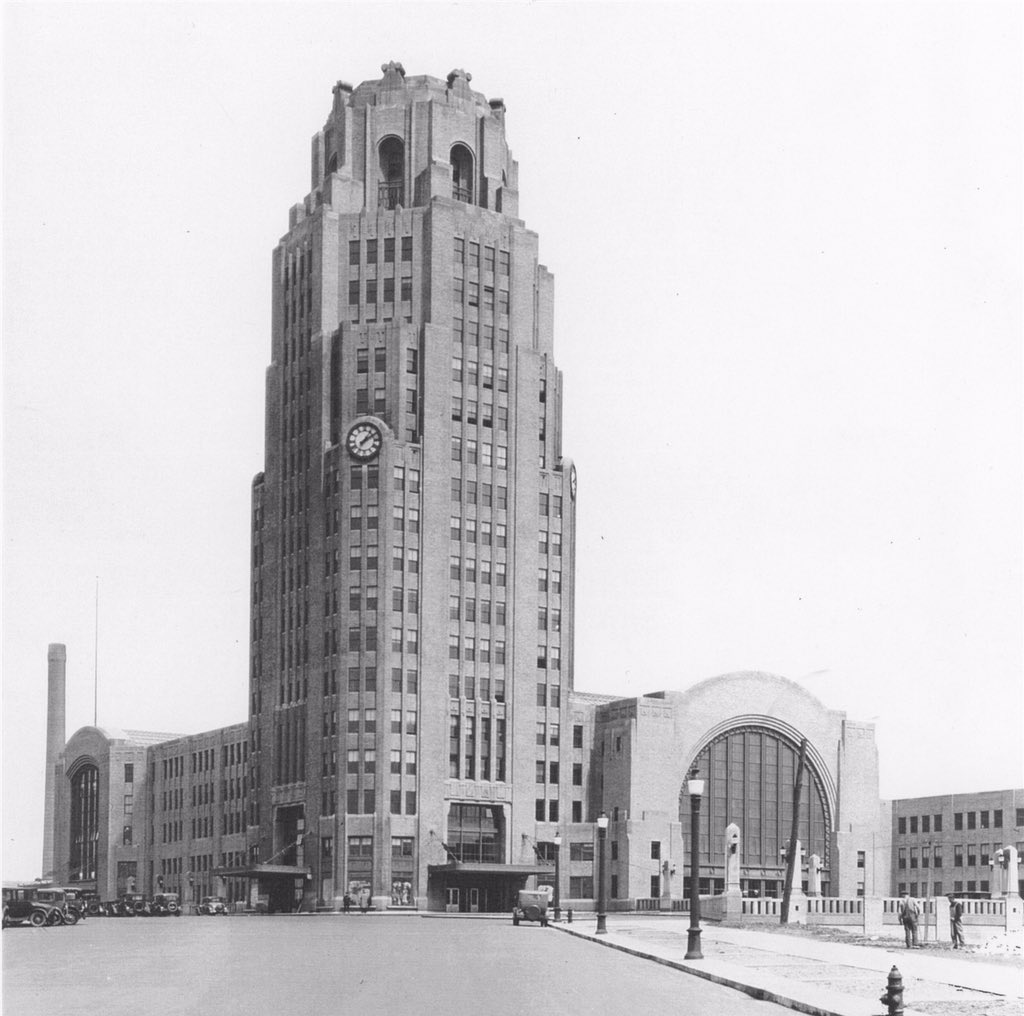 PoloniaDistrict's tweet photo. #ReturnTrainsToBCT It's @CentralTerminal time to shine...Again. @Amtrak @SenSchumer @RepBrianHiggins https://t.co/kxgjKFoS7d