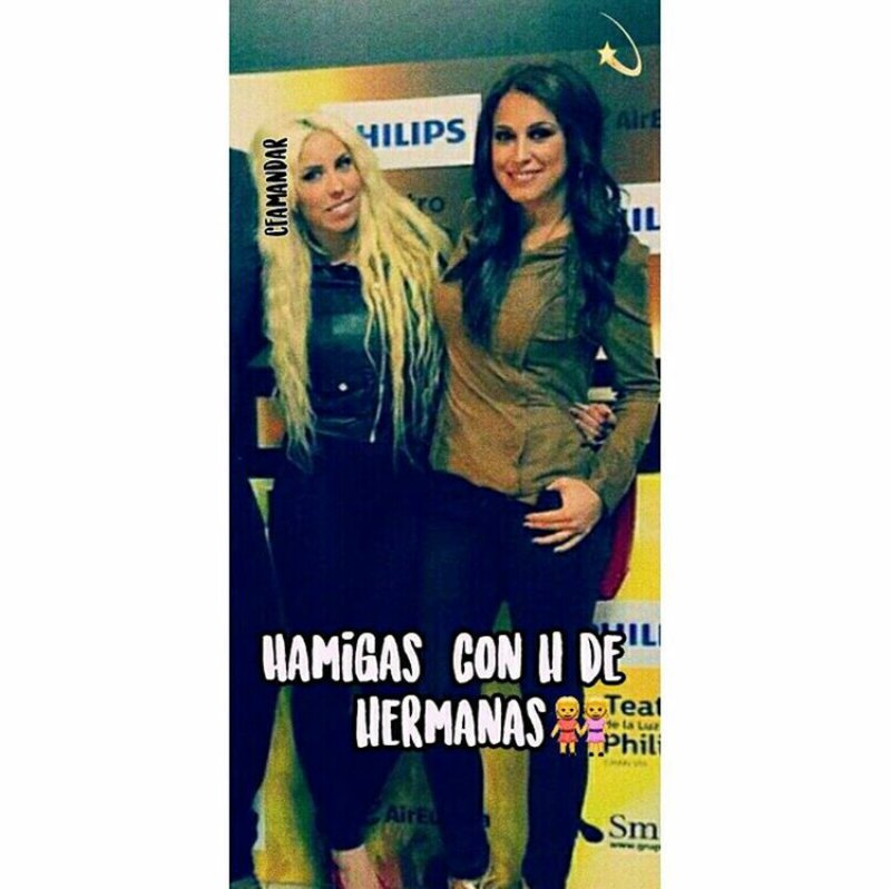 cfamandar's tweet photo. Siempre habrá una fecha, una mirada, un momento, una sonrisa que me recuerde a ti... 👭❤ @_AmandaGH16_ @_RaquelGH16_ https://t.co/B1jC3A8sqh