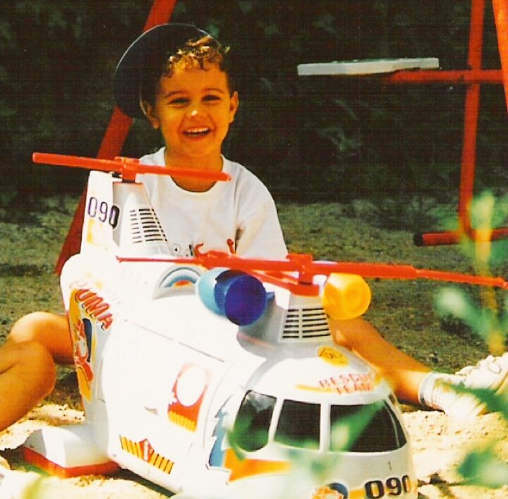 daniittoo's tweet photo. @EuroPlayFM a falta de Play, buenos son helicópteros  #EuroPlay2 https://t.co/xRcw9ov4oF