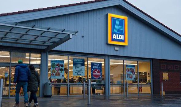 PolonyadanCom's tweet photo. #Varşova'ya #Almanya'nın büyük perakende devi, #Aldi geliyor. İlk mağaza #Hynka'da olacak. https://t.co/Kp9Yj7dQFn