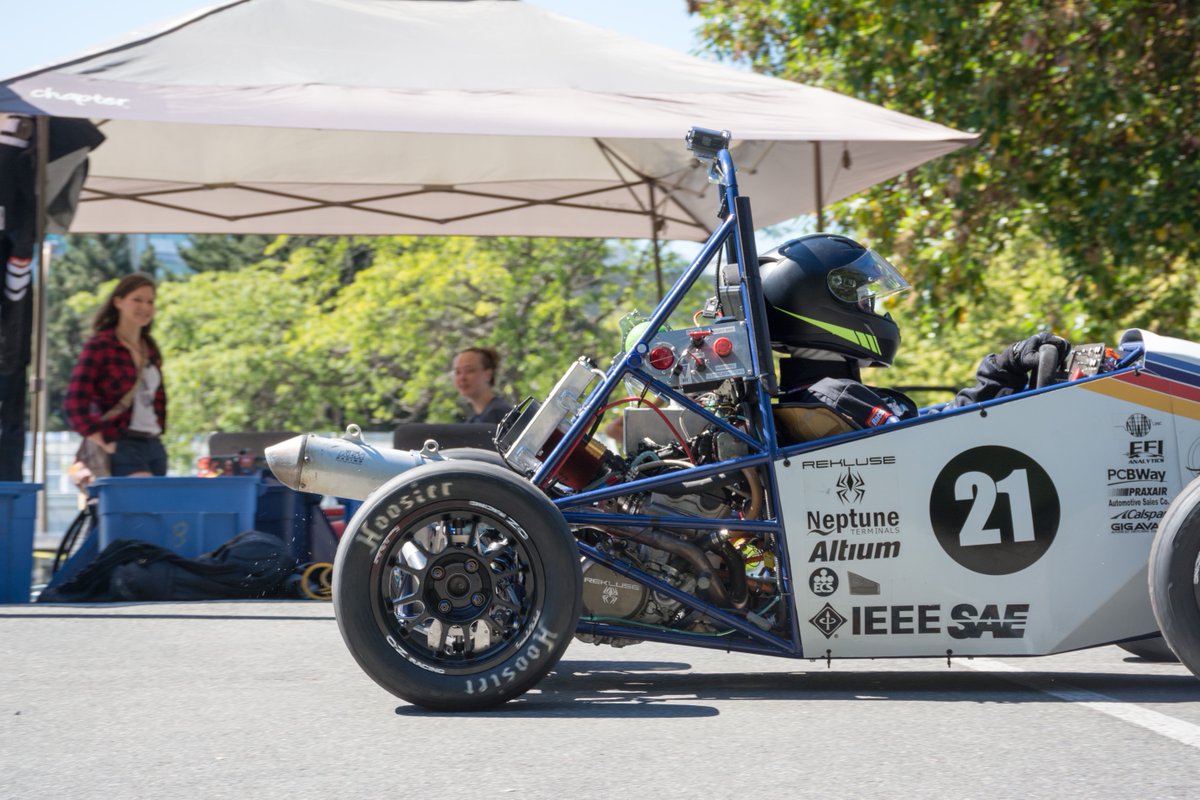We're representing UVic &amp; Canada as the ONLY Canadian team for the 2017 #formulahybrid competition! #cominginhot #watchoutnewhampshire #uvic