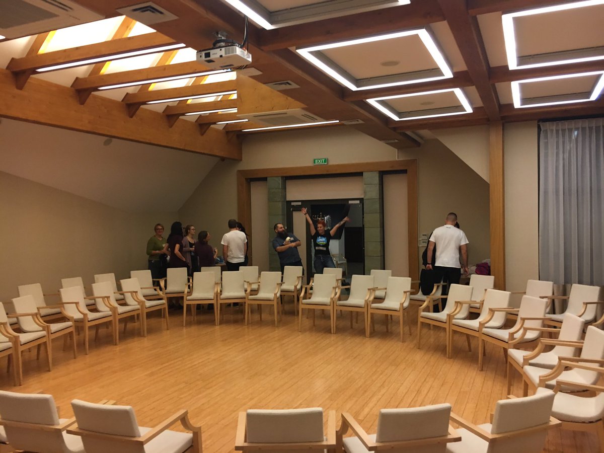 MPetlic's tweet photo. Przygotowania do @AgileCoachCamp 2016-3 #accpl2016 https://t.co/7LYxAOpntQ