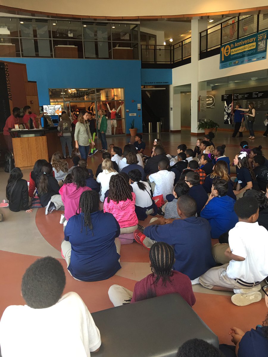 Super Scholars learning about The Greatest at the Ali Center! #rf6aheroes <a href="/6thGradeFalcons/">Robert Frost</a>